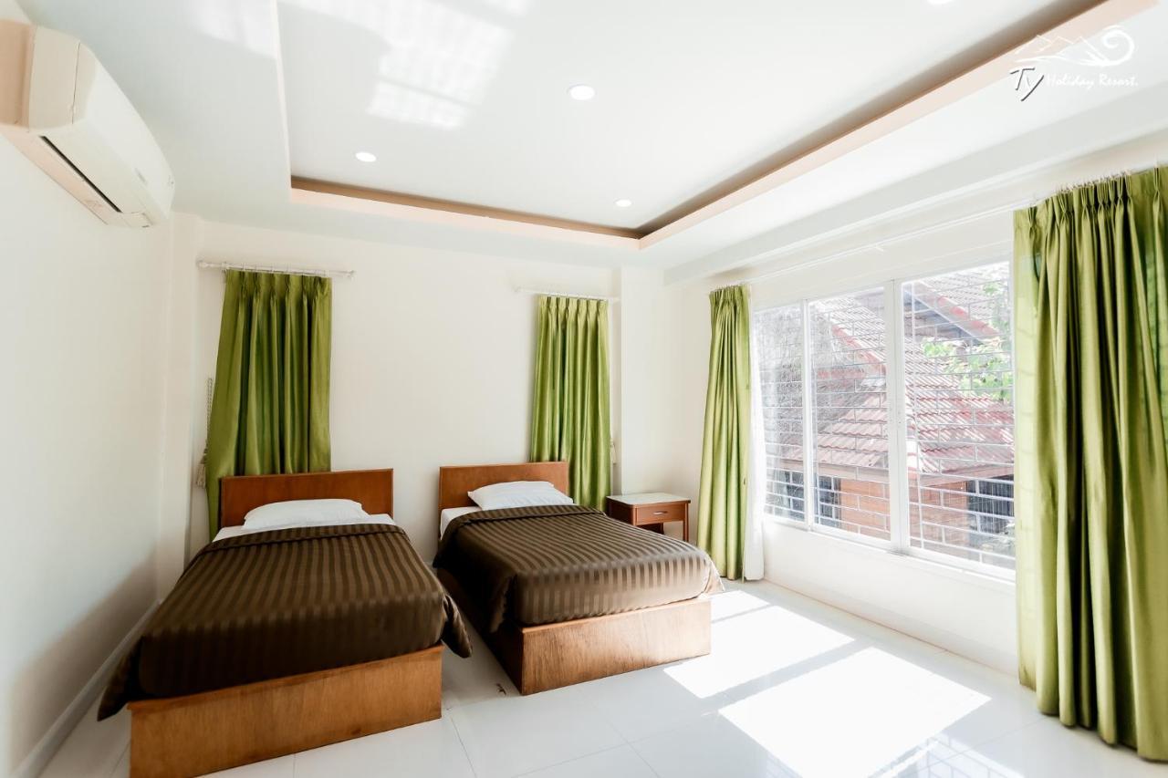 Ty Holiday Resort Pattaya Bagian luar foto