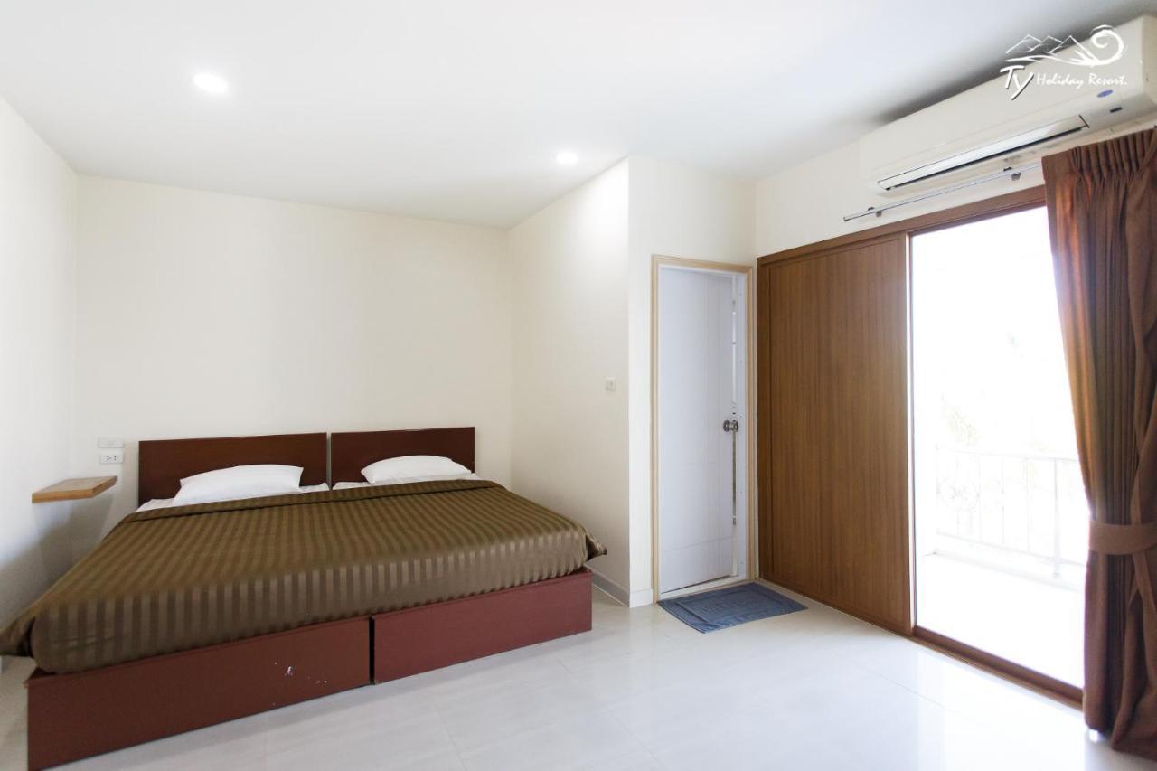 Ty Holiday Resort Pattaya Bagian luar foto
